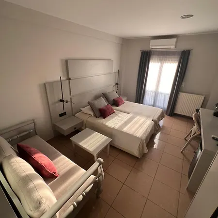 Theoxenia Caldera Hotel