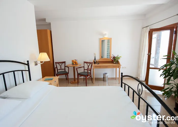 Theoxenia Caldera Hotel 4*