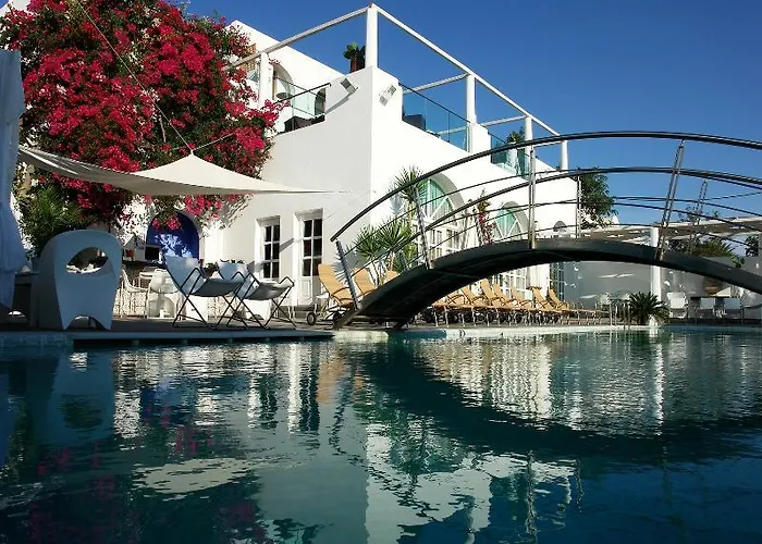 Theoxenia Caldera Hotel