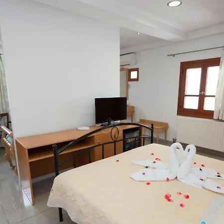 Theoxenia Caldera Hotel Fira (Santorini)