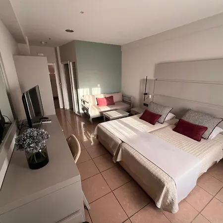 Theoxenia Caldera 4*