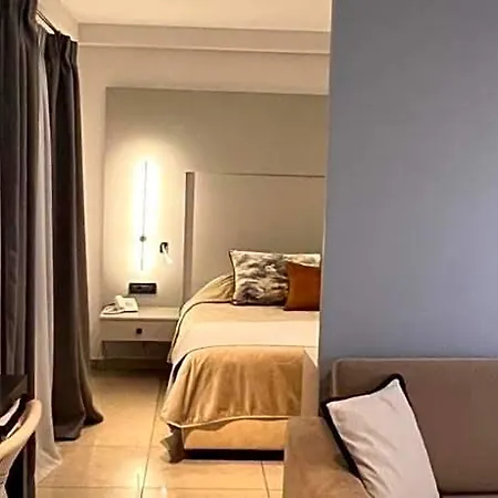 Theoxenia Caldera Hotel