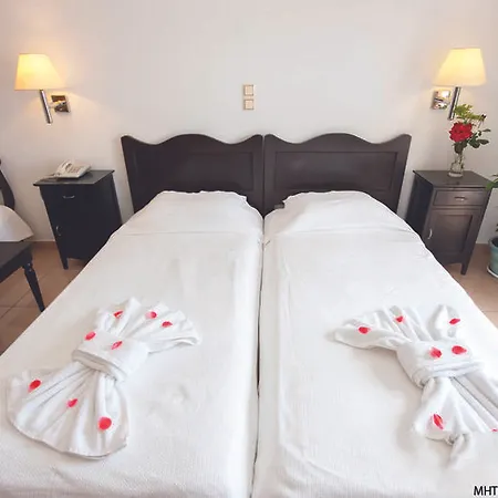 Theoxenia Caldera Hotel