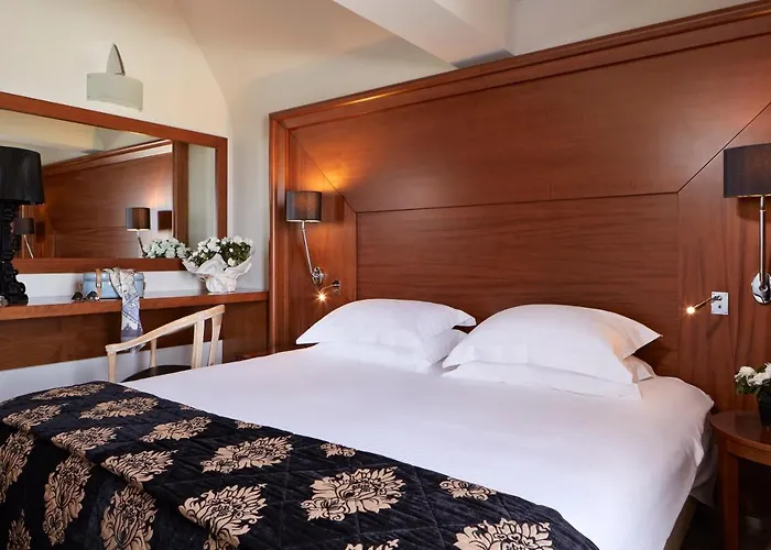 Theoxenia Caldera Hotel