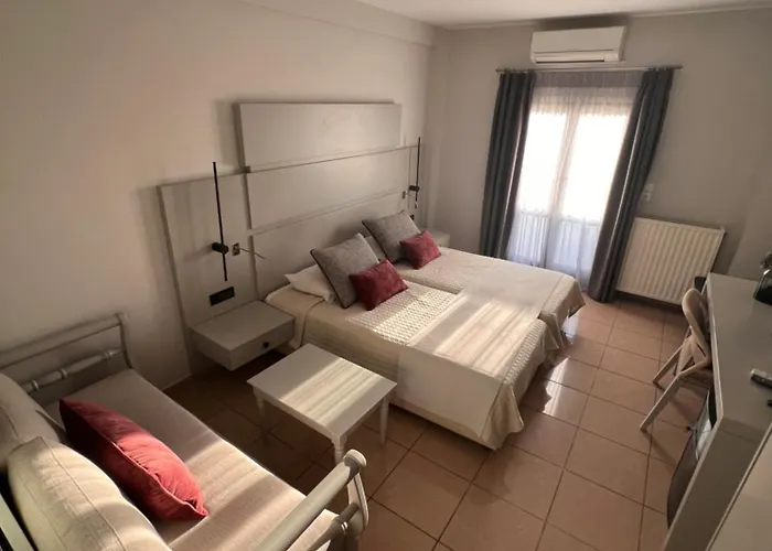 Theoxenia Caldera Hotel