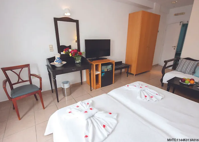 Theoxenia Caldera Fira (Santorini)