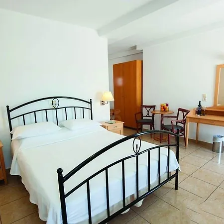 Hotel Theoxenia Caldera 4*