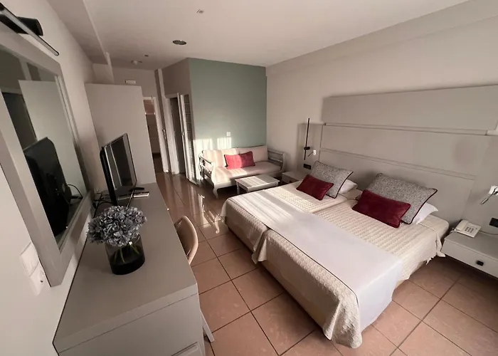 Theoxenia Caldera 4*