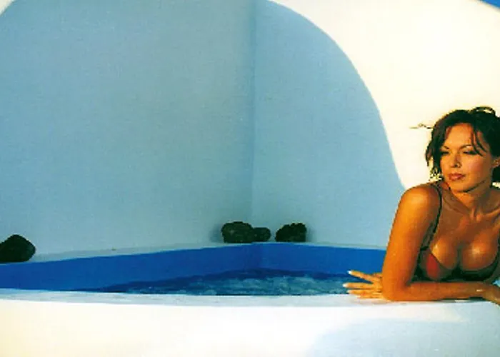 Theoxenia Caldera 4* Firá